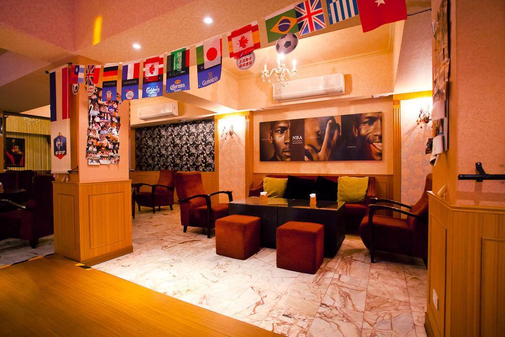 Hunt Champion Hotel Taichung Exterior photo